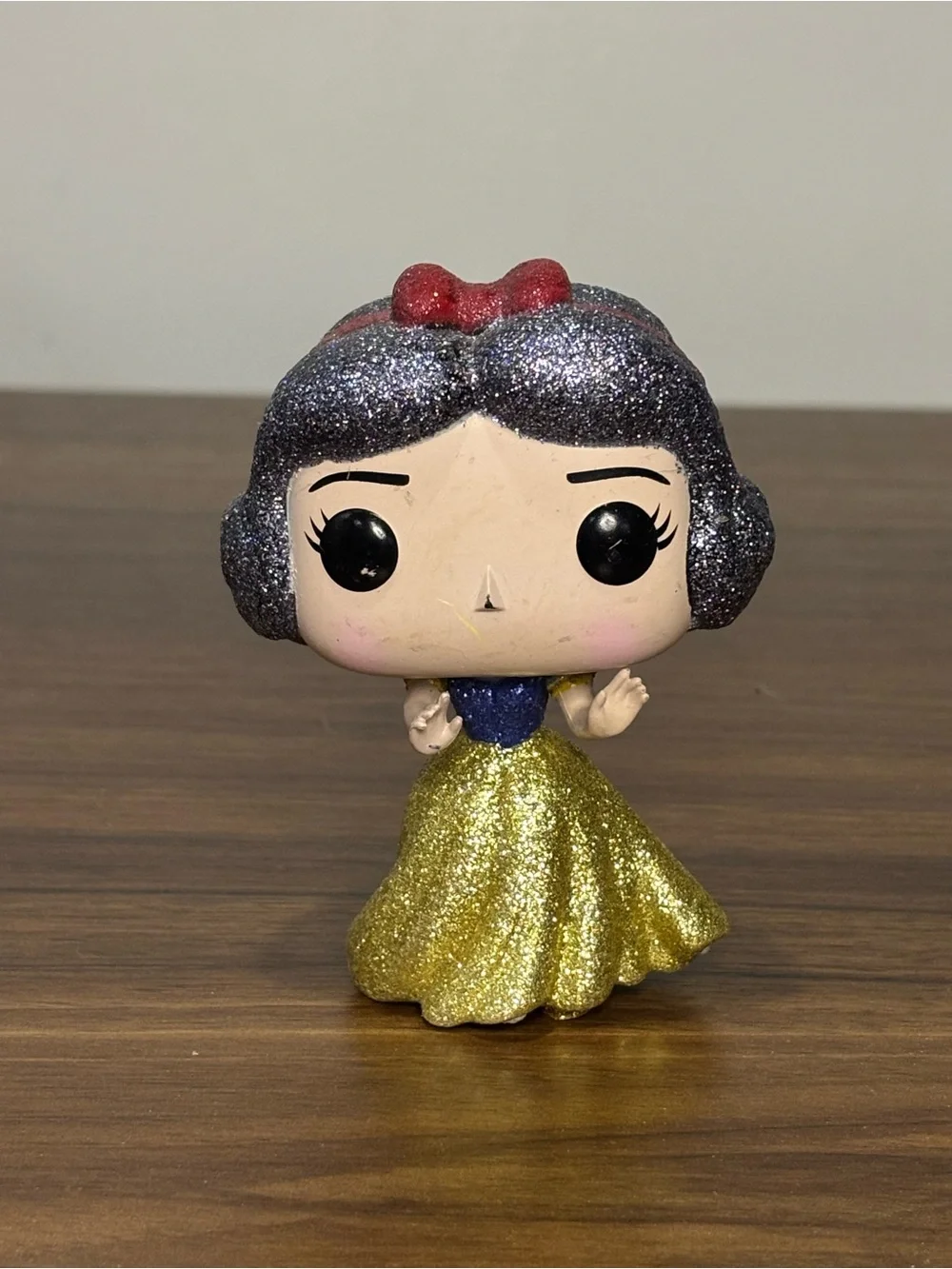Funko Pop! Disney’s Snow White #350 Diamond Collection Hot Topic Glitter